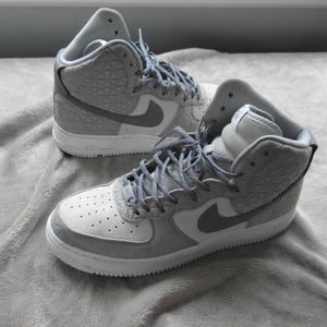 nike (unisex) please read